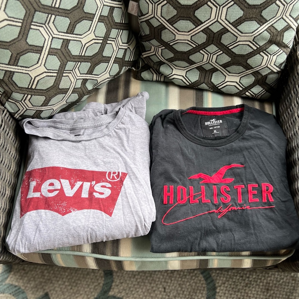 BUNDLE 2 Mens XL 2 for 25